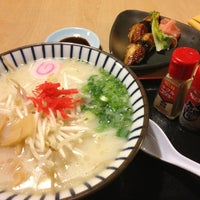 Снимок сделан в Sho Authentic Japanese Cuisine пользователем Madao C. 2/20/2013