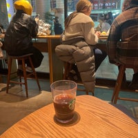 Photo taken at Starbucks by MOMO🍑 on 2/6/2024
