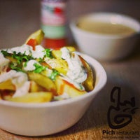 รูปภาพถ่ายที่ Pich Restaurant | رستوران پیچ โดย Hootan H. เมื่อ 1/18/2013