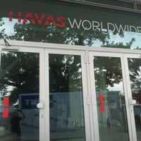 รูปภาพถ่ายที่ Havas Worldwide Prague โดย Gwen K. เมื่อ 9/23/2012