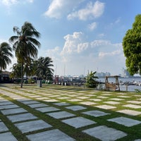 Photo taken at SAF Yacht Club (Sembawang Clubhouse) by David L. on 10/15/2021
