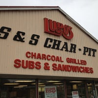 Photo taken at Lupo&amp;#39;s S&amp;amp;S Char-Pit by Jonathan J. on 1/13/2013