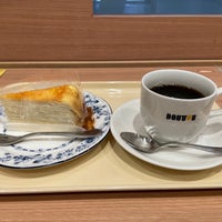 Photo taken at Doutor Coffee Shop by JEJOON P. on 2/24/2024