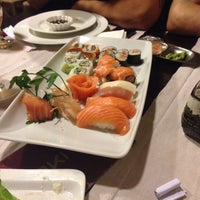 4/30/2014 tarihinde Lili F.ziyaretçi tarafından Temaki D&amp;#39;lux Sushi'de çekilen fotoğraf