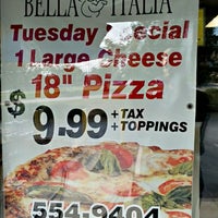 Das Foto wurde bei Bella Italia Pizzeria von Bob F. am 9/25/2012 aufgenommen