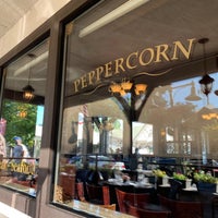 Foto scattata a Peppercorn Grille da Andy il 9/27/2020