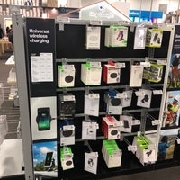 Photo taken at Best Buy by Ulrik S. on 4/15/2019