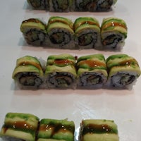 Foto tomada en Kumo Ultimate Sushi Bar &amp;amp; Grill Buffet  por Alex H. el 11/23/2012