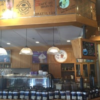 6/6/2015 tarihinde Kseniaziyaretçi tarafından The Coffee Bean &amp;amp; Tea Leaf'de çekilen fotoğraf