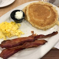 Foto scattata a The Waffle Spot da iPau_ il 12/29/2017