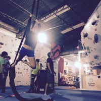 Photo taken at Memento Climbing by Mafer T. on 6/11/2015
