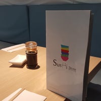 6/8/2017에 Philip W.님이 Sushi Store Express에서 찍은 사진