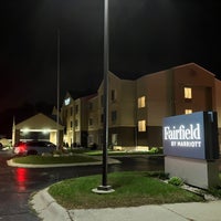 รูปภาพถ่ายที่ Fairfield Inn by Marriott Port Huron โดย Gregg P. เมื่อ 10/1/2023