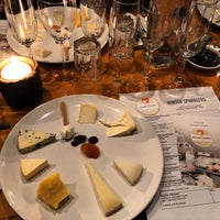 3/11/2018 tarihinde Danielle S.ziyaretçi tarafından The Cheese School of San Francisco'de çekilen fotoğraf