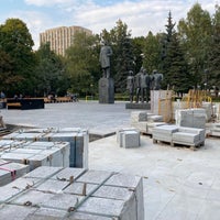 Photo taken at Миусская площадь by Volodia Shadrin on 9/12/2021
