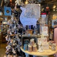 Photo taken at Cracker Barrel Old Country Store by Francis Roy B. on 10/20/2020