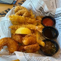 Photo taken at Bubba Gump Shrimp Co. by Francis Roy B. on 11/15/2022