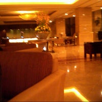 Photo taken at The Lounge Le Grandeur Mangga Dua by Dhenny R. on 11/15/2012
