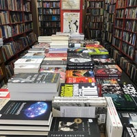 Photo taken at Powell&amp;#39;s Bookstore by David F. on 8/4/2018
