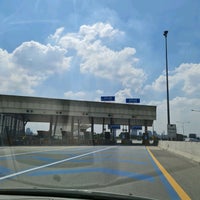Photo taken at Borom Ratchonnani Toll Plaza by Pupae B. on 11/19/2020