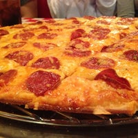 Foto diambil di Aurelio&amp;#39;s Pizza - Joliet oleh Maggie E. pada 10/20/2012