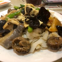 Photo taken at Tsui Wah Restaurant by Andrew P. on 12/30/2019