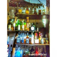 Photo taken at Coco Loco Bar &amp; Restaurant by Grātçhí 👒👌 N. on 11/7/2015