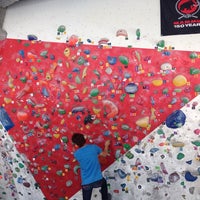 Mammut Bouldering Gym 横浜 Climbing Gym In 関内 Mammut Bouldering Gym 横浜 Climbing Gym In 関内