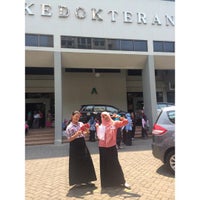 Photo taken at Fakultas Kedokteran by Febrinda Esti S. on 10/5/2015