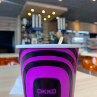 รูปภาพถ่ายที่ OKKO โดย Ira N. เมื่อ 4/9/2021