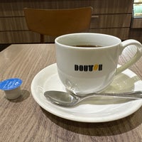 Photo taken at Doutor Coffee Shop by Akihide I. on 11/16/2023