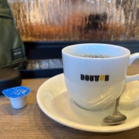 Photo taken at Doutor Coffee Shop by Akihide I. on 9/11/2023