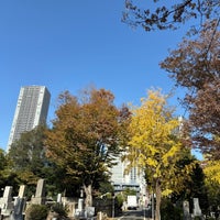 Photo taken at 雑司ヶ谷霊園 by Akihide I. on 11/28/2023