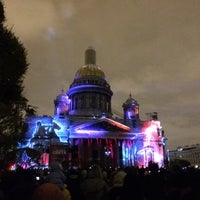 Photo taken at Фестиваль света Исаакиевская площадь by Kirienko on 11/5/2016