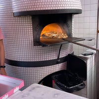 Foto tirada no(a) Dalmata Pizza por ABDULLAH A. em 6/20/2023