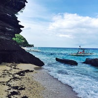 Photo taken at Apo Island Beach Resort by Frank R. on 7/10/2016