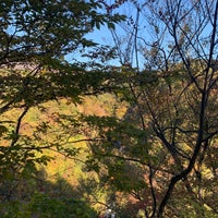 Photo taken at Kirifuri Falls by 🐑 on 10/27/2022