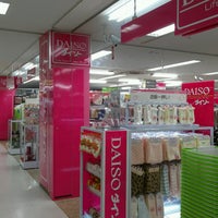 Photo taken at Daiso by Tomato J. on 1/2/2017