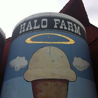 5/11/2013 tarihinde Mark K.ziyaretçi tarafından Halo Farm'de çekilen fotoğraf