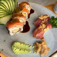 รูปภาพถ่ายที่ Asato Sushi &amp;amp; Asian food โดย Yudell เมื่อ 10/26/2023
