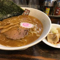 Photo taken at 煮干しらーめん 玉五郎 東京新宿店 by Hiroshi T. on 7/2/2017