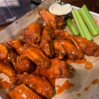 Photo taken at Duff&amp;#39;s Famous Wings by Mike on 12/10/2022