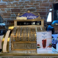 Foto tomada en Grand Cafe / Гранд Кафе  por Елена С. el 4/27/2021