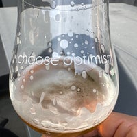Foto tirada no(a) Optimism Brewing Company por Josef P. em 3/17/2023