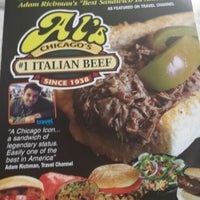 Photo taken at Al&amp;#39;s Italian Beef by Stephanie G. on 3/18/2014