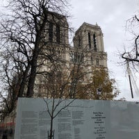 Photo taken at Parvis Notre-Dame — Place Jean-Paul II by Roman A. on 11/16/2022