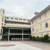 Photo taken at Santa Cruz Convent School by 🎠nook🎠 on 11/5/2022
