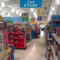 Photo taken at Toys&amp;quot;R&amp;quot;Us by Andrey K. on 9/14/2012