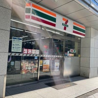 Photo taken at 7-Eleven by Gecchi on 11/26/2021