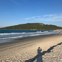 Photo taken at Praia dos Ingleses by Ubirajara O. on 9/21/2023